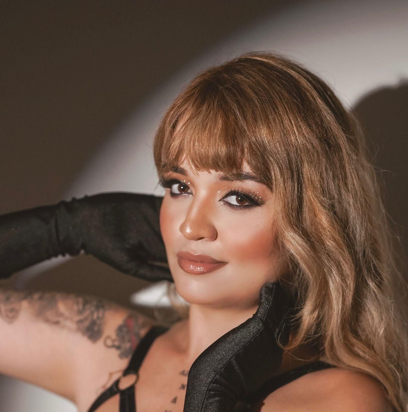 Escort - THALIA - Ibiza Tops